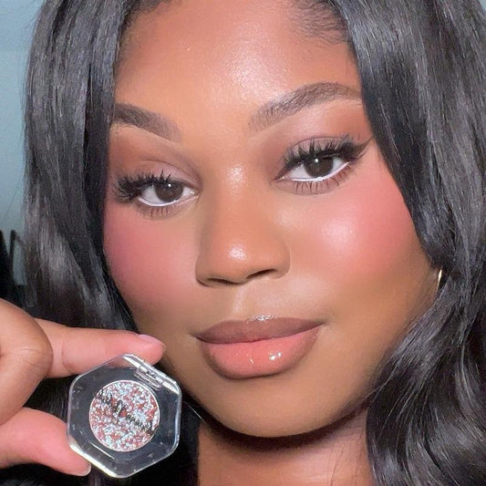 Double chrome eye shadow