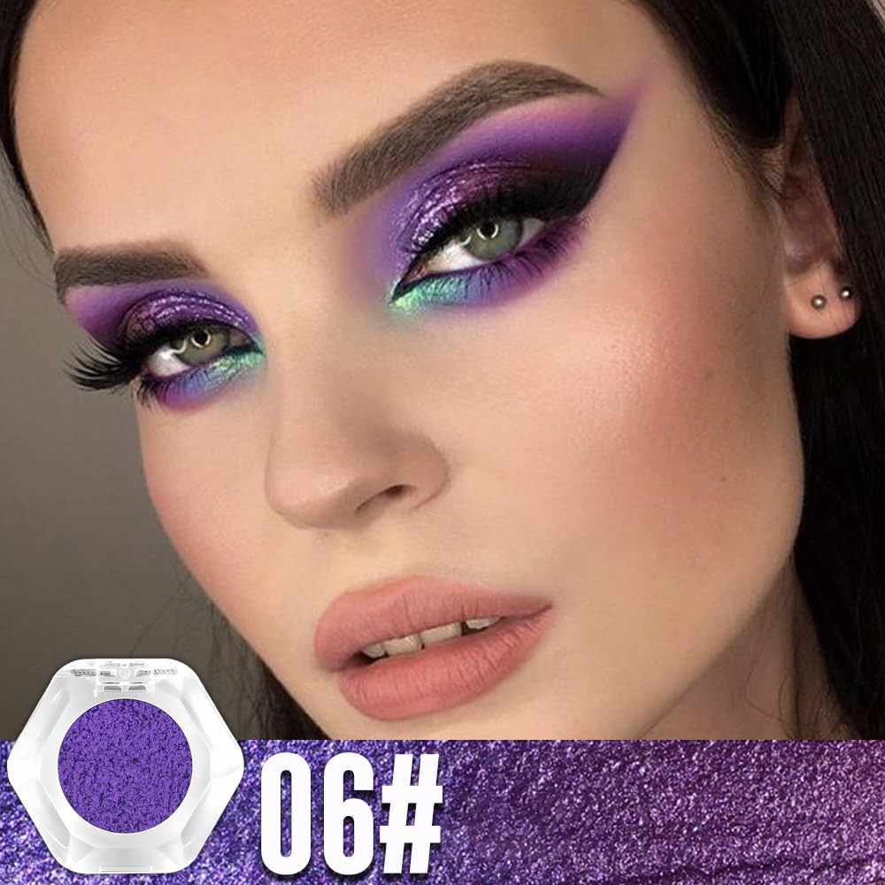 Double chrome eye shadow